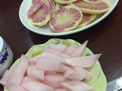 -菌之家·专业纯野生菌火锅·特色炒菌