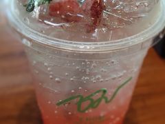 -Chom Cafe and Restaurant