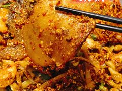 -嘎嘎鸭下巴·爆辣干锅(明教寺店)