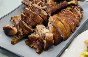 Qinglong Zhengjie Braised Duck