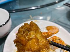 -三亚火车头万人海鲜广场