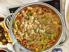 锅仔酸汤肥牛-彭记铁锅肥肠(东四总店)