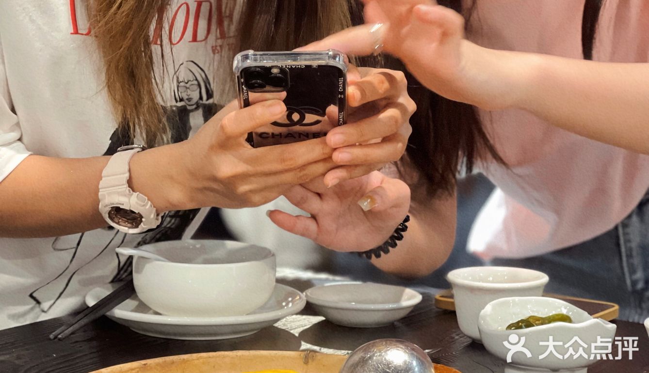 怨种闺蜜被我叫来吃榴莲鸡煲🐔被香迷糊了