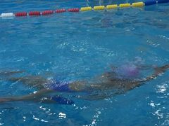 -乐悠游亲子游泳俱乐部