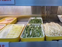 -李记称盘牛杂串串(广厦店)