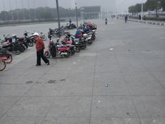 -东方体育中心(地铁站)
