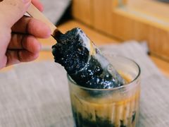 芝麻拿铁-Oasis coffee燕谷咖啡(公信店)