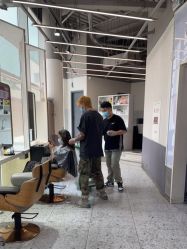 -PE SALON 