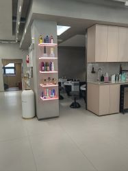 -Z.X HAIR SALON张新美业