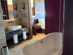 -营口金泰珑悦海景大酒店
