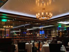 大堂-Wolfgang’s Steakhouse 沃夫冈牛排馆(上海白玉兰广场店)