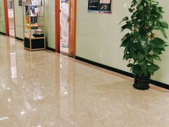 -茂菊口腔连锁(浦东南路店)