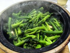 -明本湛江鸡•海鲜小厨(陈家祠店)