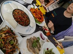 -伊源鼎盛餐饮服务有限公司
