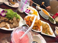 -Dang restaurant (patong phuket)