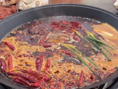 -黄潇洒老火锅(九眼桥宏济巷店)
