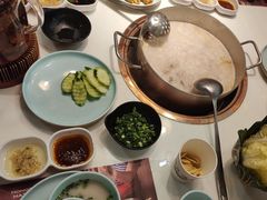 -洪氏嗨捞·猪肚鸡火锅(阳光天地店)