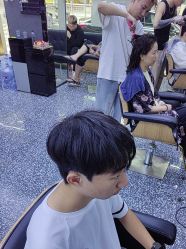 -藤野造型专业烫染接发