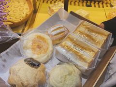 红豆粉麻薯代糖面包-啊噗吐呦现场烘焙(麦凯乐店)