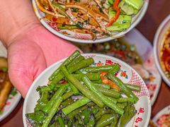 -老方桌烂蹄花川菜馆(九龙坡店)