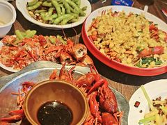-老街烧烤大排档·地道湖北菜·龙虾馆(汉口火车站店)