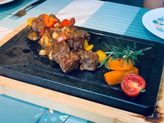 田园澳洲骰子牛肉-蜜桃花开·中西融合菜E&W(南长街店)