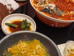 -川流不息·地道川菜·小龙虾(新松江路店)