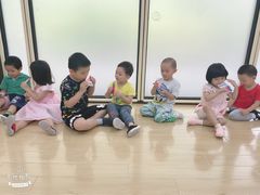 -黄浦乐烁龙鱼宝贝托育园(海潮路校区)