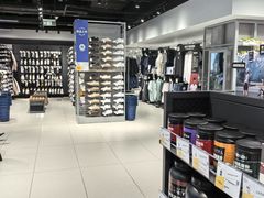 -迪卡侬(环球港店)
