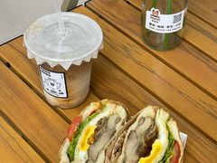 -角鹿里蛋糕·咖啡·茶饮·小吃(江海碧桂园店)