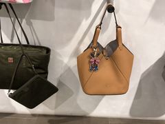 -MCM(比斯特上海购物村店)