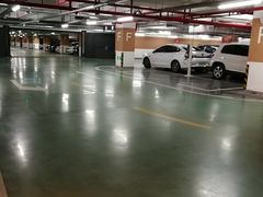 -中庚漫游城停车场