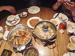 -爱碗亭·鲜炒湖南菜(壹城中心店)