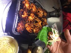 辣烤小章鱼-喜儿家铁网烤章鱼(弘大店)