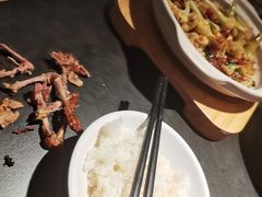 -鸽子侯·家宴·平价海鲜(市图书馆店)
