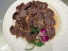 -沙龙酒家
