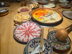 -洱火云南酸菜牛肉火锅(石景山当代商城店)