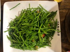 -阿飞冲浪旅店一馆