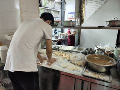 -金陵老丁家馄饨(新街口店)