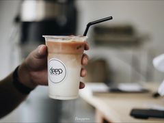冰拿铁-DEEP COFFEE(瑞光烘焙工厂店)