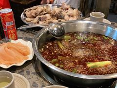 -肖肖酸萝卜鱼火锅(总店)