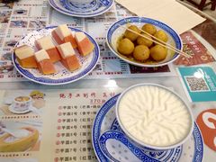 -广信牛奶甜品世家(台东店)