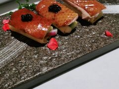 鱼子酱麒麟片皮鸭-广州富力丽思卡尔顿酒店·丽轩·粤菜