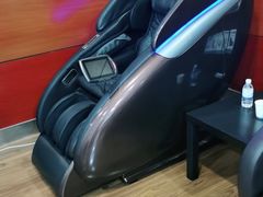 -上海星瀚奔驰4S店(红柳路店)