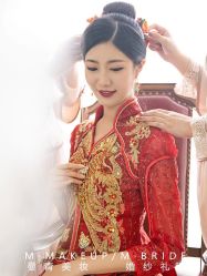 -曼青婚纱礼服馆