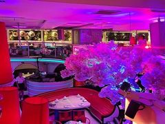 -巴特餐饮6加1音乐餐吧·新疆菜