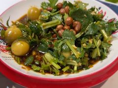 -乡土黄·鲜牛肉火锅·小龙虾(兴业街店)