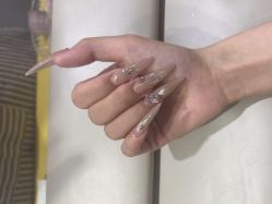 -晨·艺美甲美睫