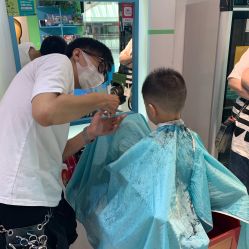 -爆米花儿童美发乐园(市府恒隆广场店)
