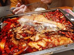 怪味-江边城外烤全鱼(龙德广场店)